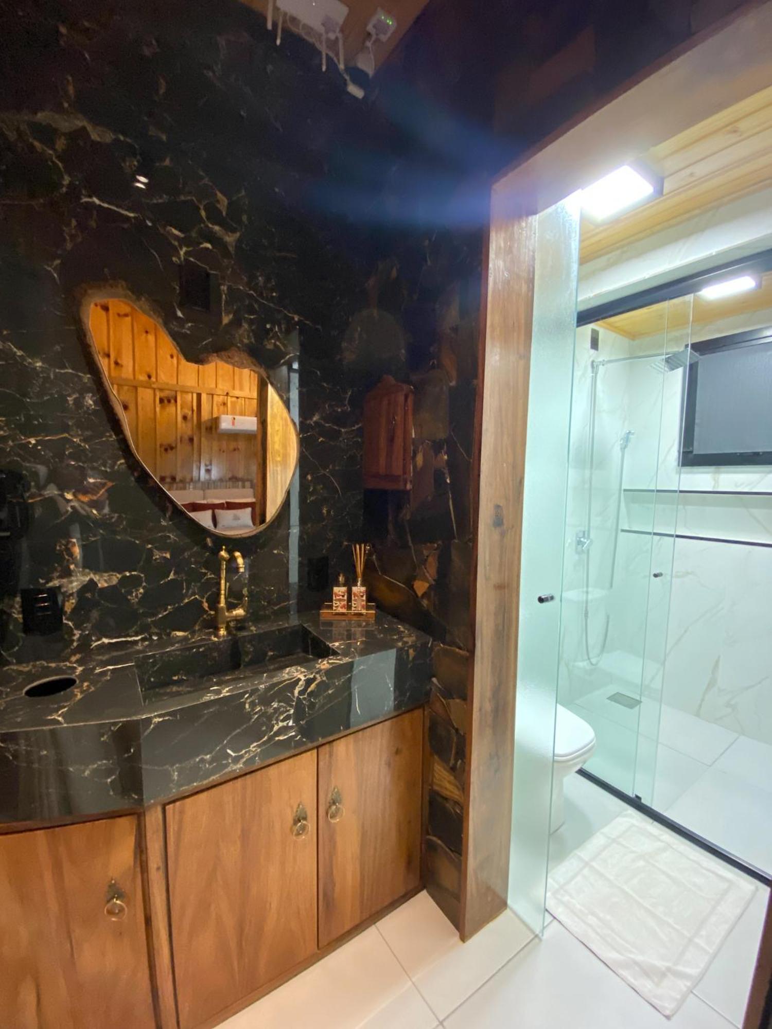 אורוביסי Cabana Gala Unica Exclusiva No Vale Das Macieiras מראה חיצוני תמונה